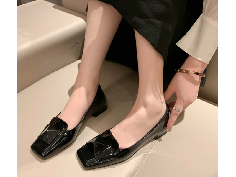 Women Sheep Leather Flats Rock Punk Metal Studs Square Toe Shoes Elegant Black Ladies Slip-ons Flats Office Daily Women Sheep Leather Flats Rock Punk Metal Studs Square Toe Shoes Elegant Black Ladies Slip-ons Flats Office Daily